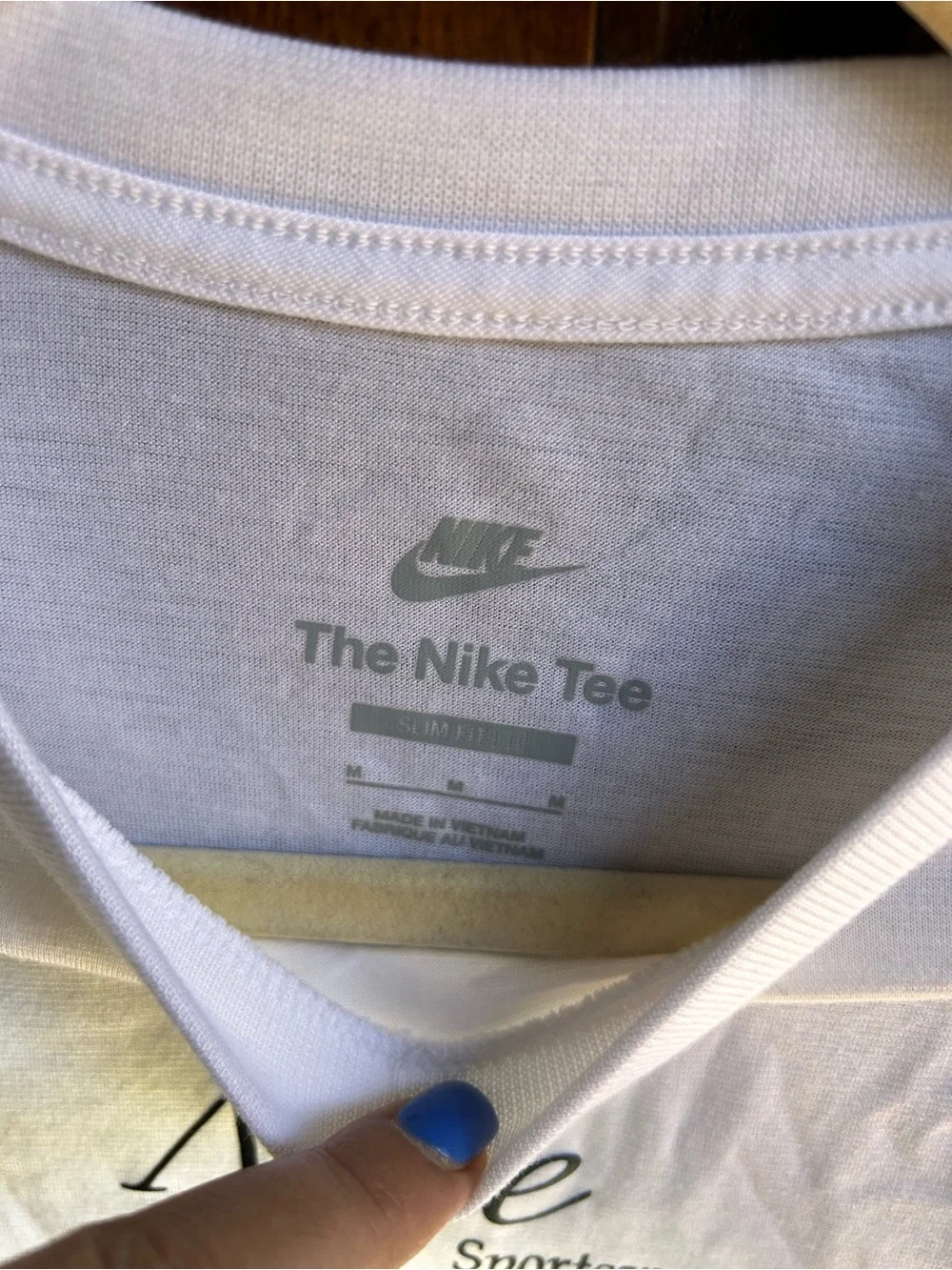 Nike Sportswear Women's white Cropped Crew Tee M